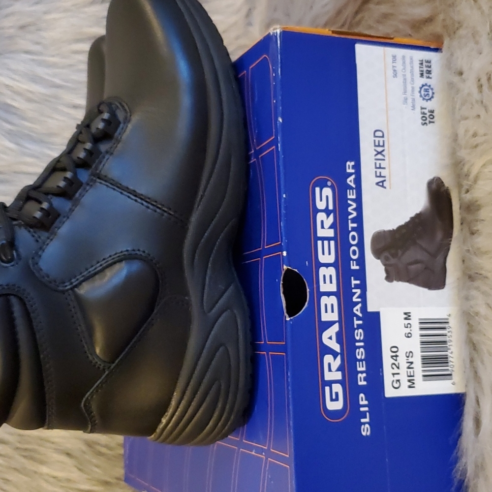 Boots - Picture 6 of 8